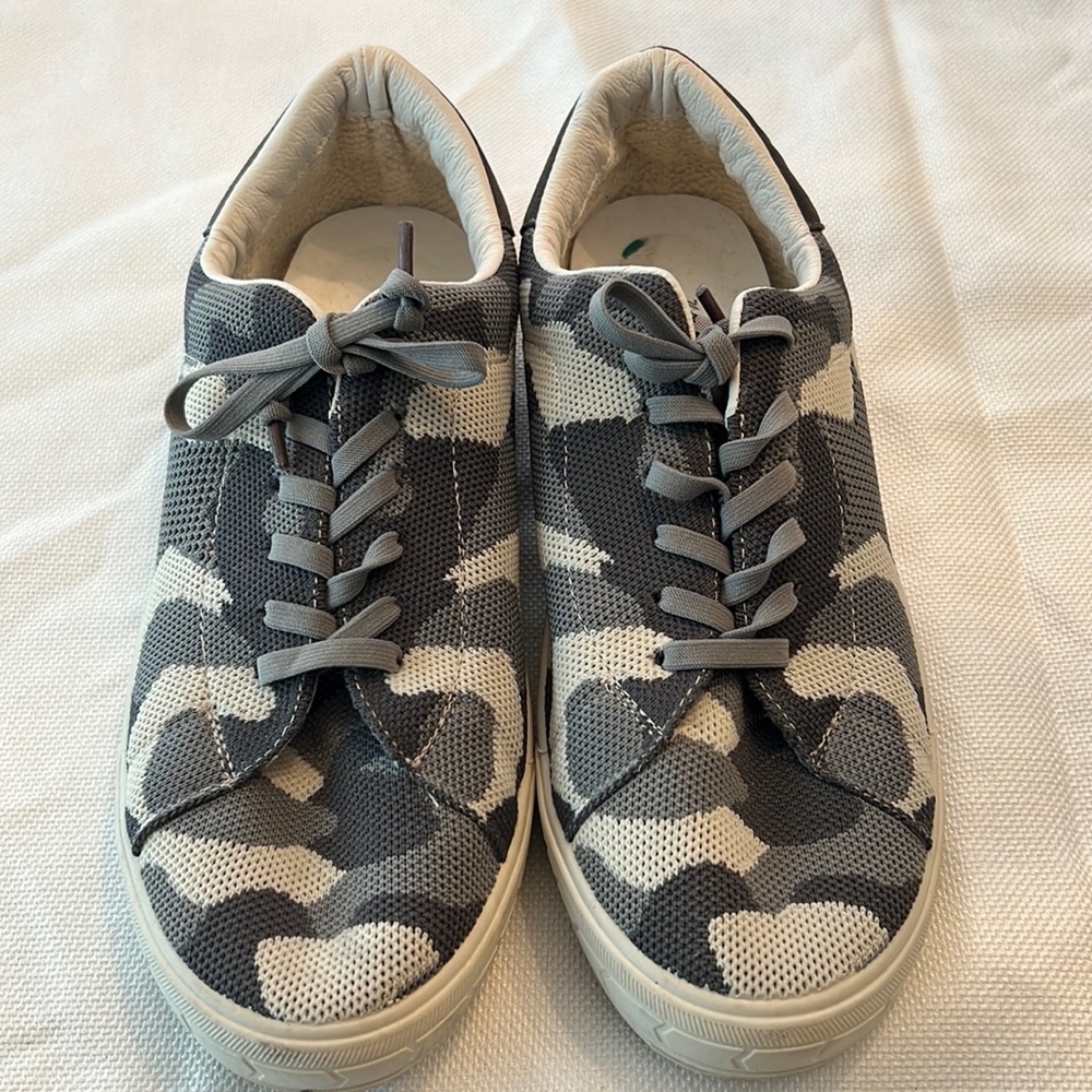 Vintage Havana camo sneakers